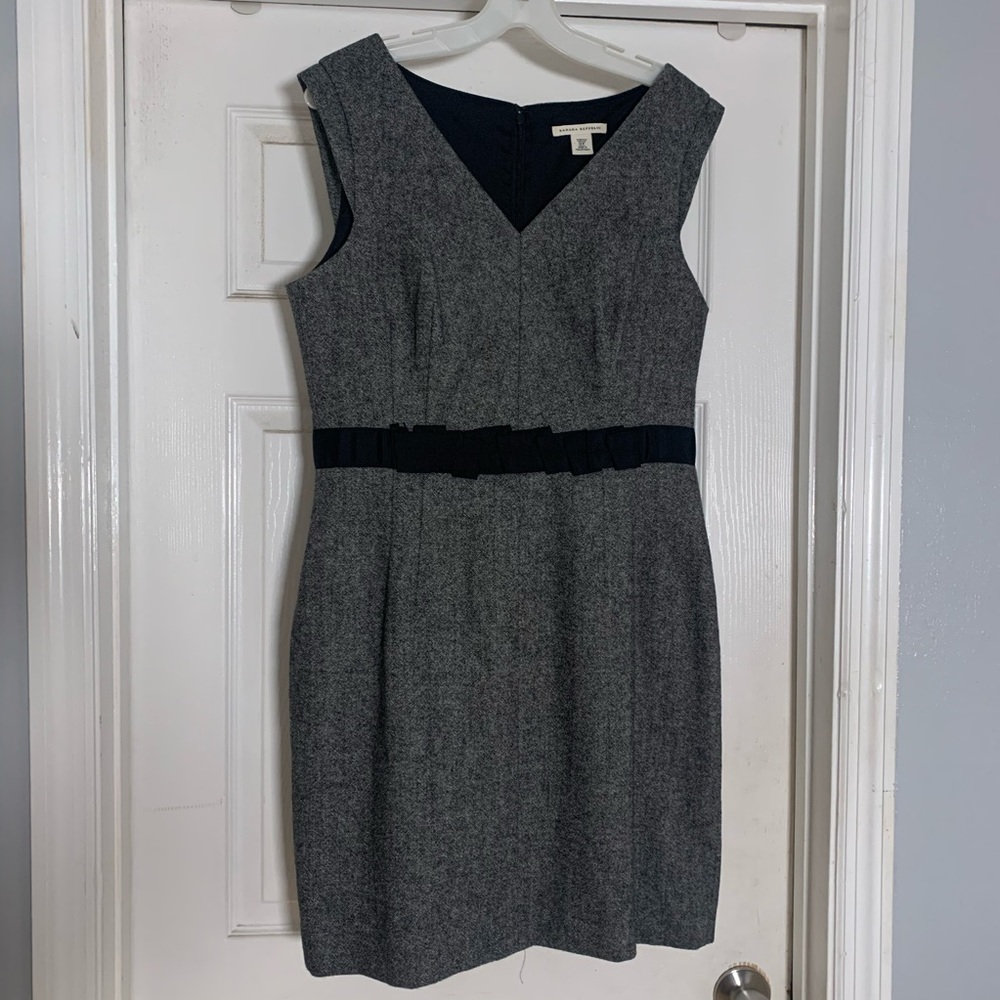 Banana Republic grey career sleeveless dress